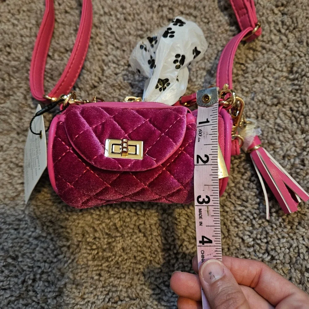 PurseN Poochi Crossbody Dog Walking Bag Small Magenta NEW Quilted‎ Velvet Tassel